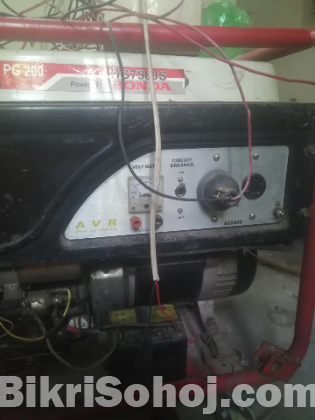 জেনারেটর
